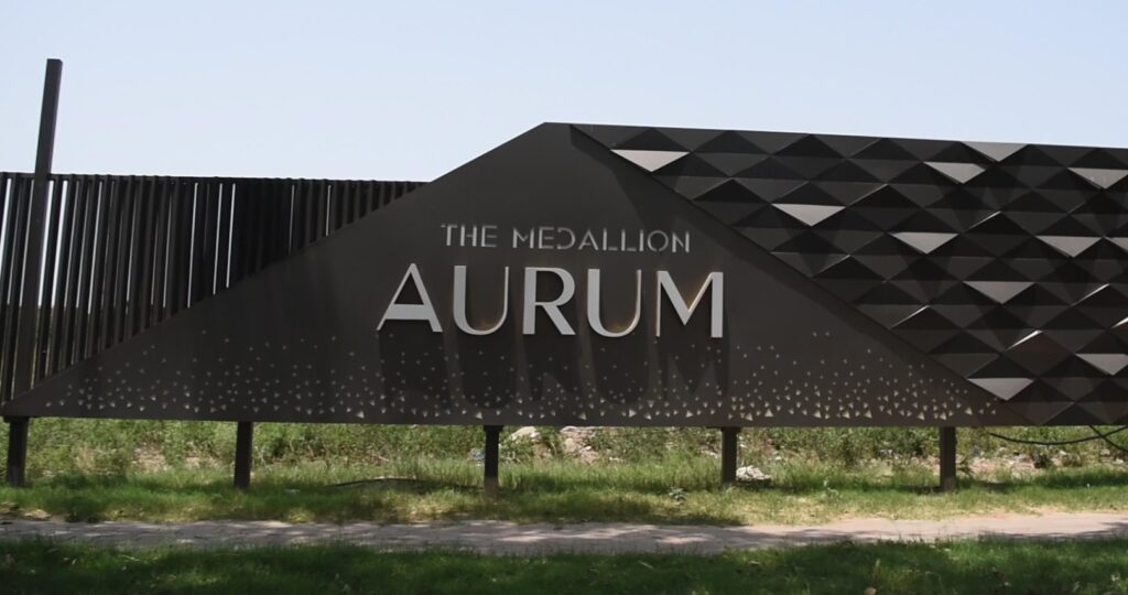 Medallion Aurum Hoarding